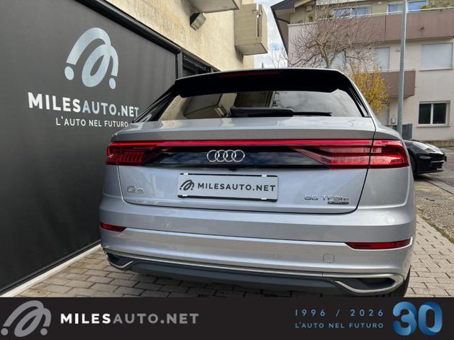 AUDI Q8 55 TFSI e tiptronic Sport 7 ANNI GARANZIA