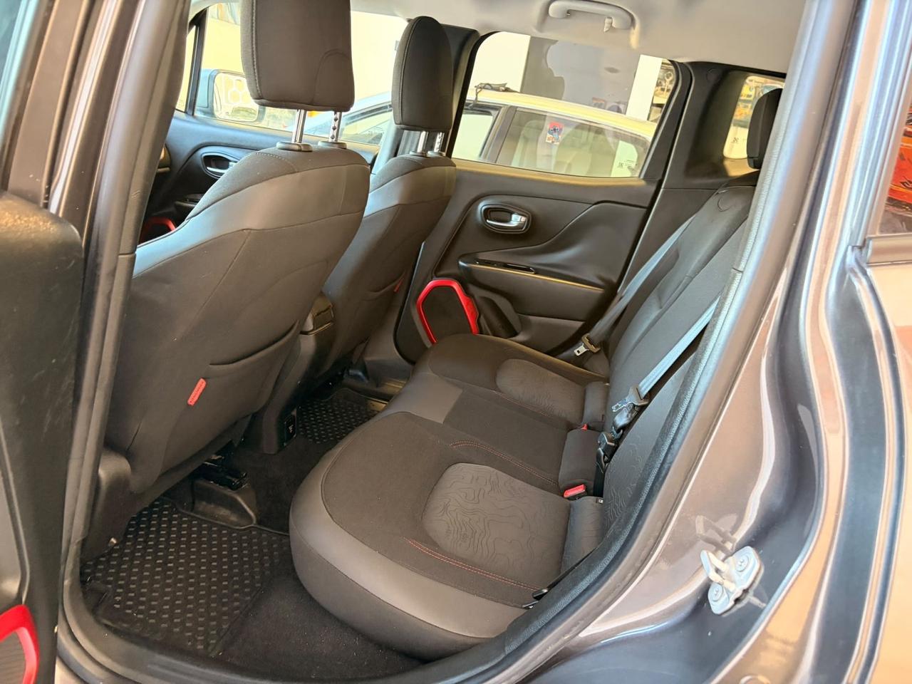Jeep Renegade 2.0 Mjt 170CV 4WD Active Drive Low Trailhawk