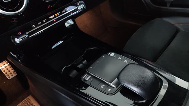 MERCEDES-BENZ A 220 d 190cv Auto Premium AMG - ECCELLENTI CONDIZIONI
