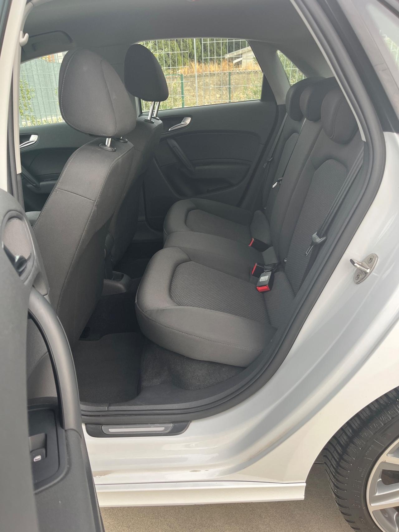 Audi A1 SPB 1.6 TDI S line edition plus