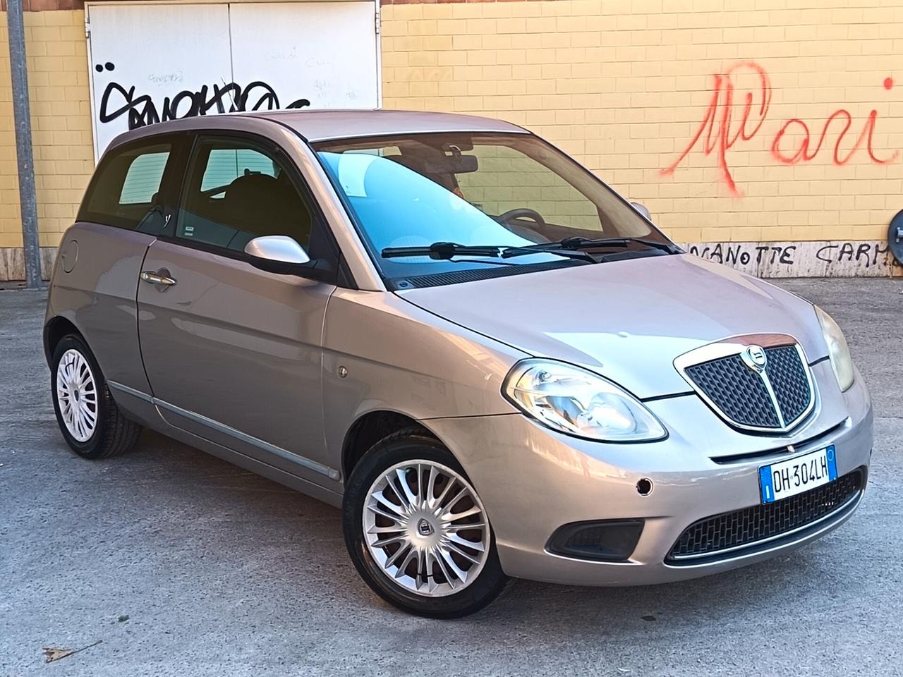 Lancia Ypsilon 1.2 benz 100.000km NEOPATENT