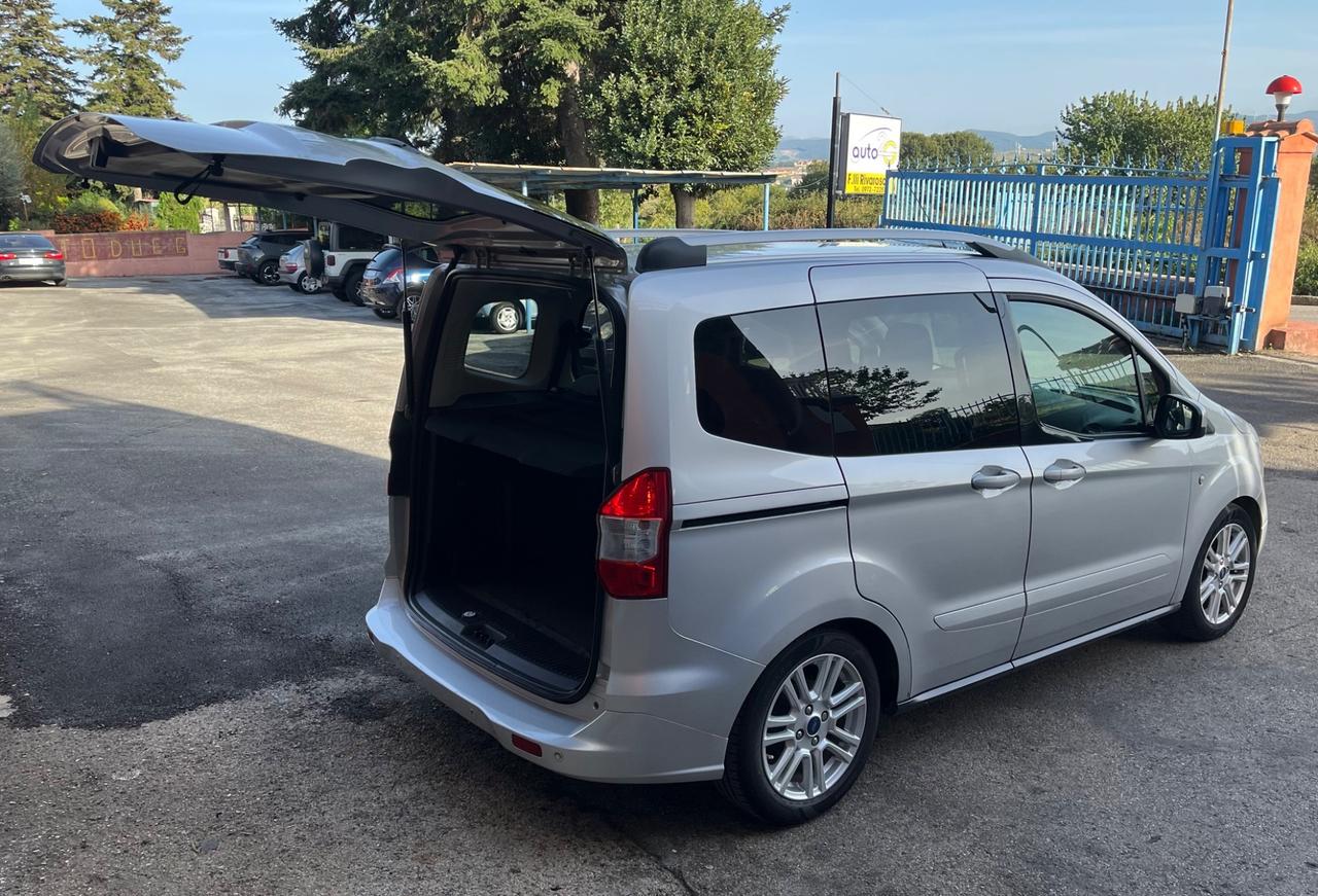 Ford Tourneo Courier 1.5 TDCI 75 CV Titanium