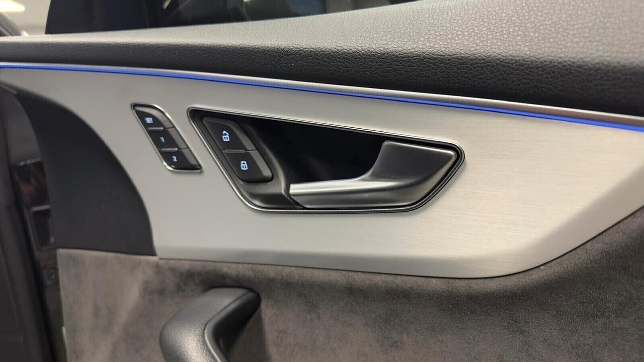 Audi Q8 SQ8 TDI quattro tiptronic