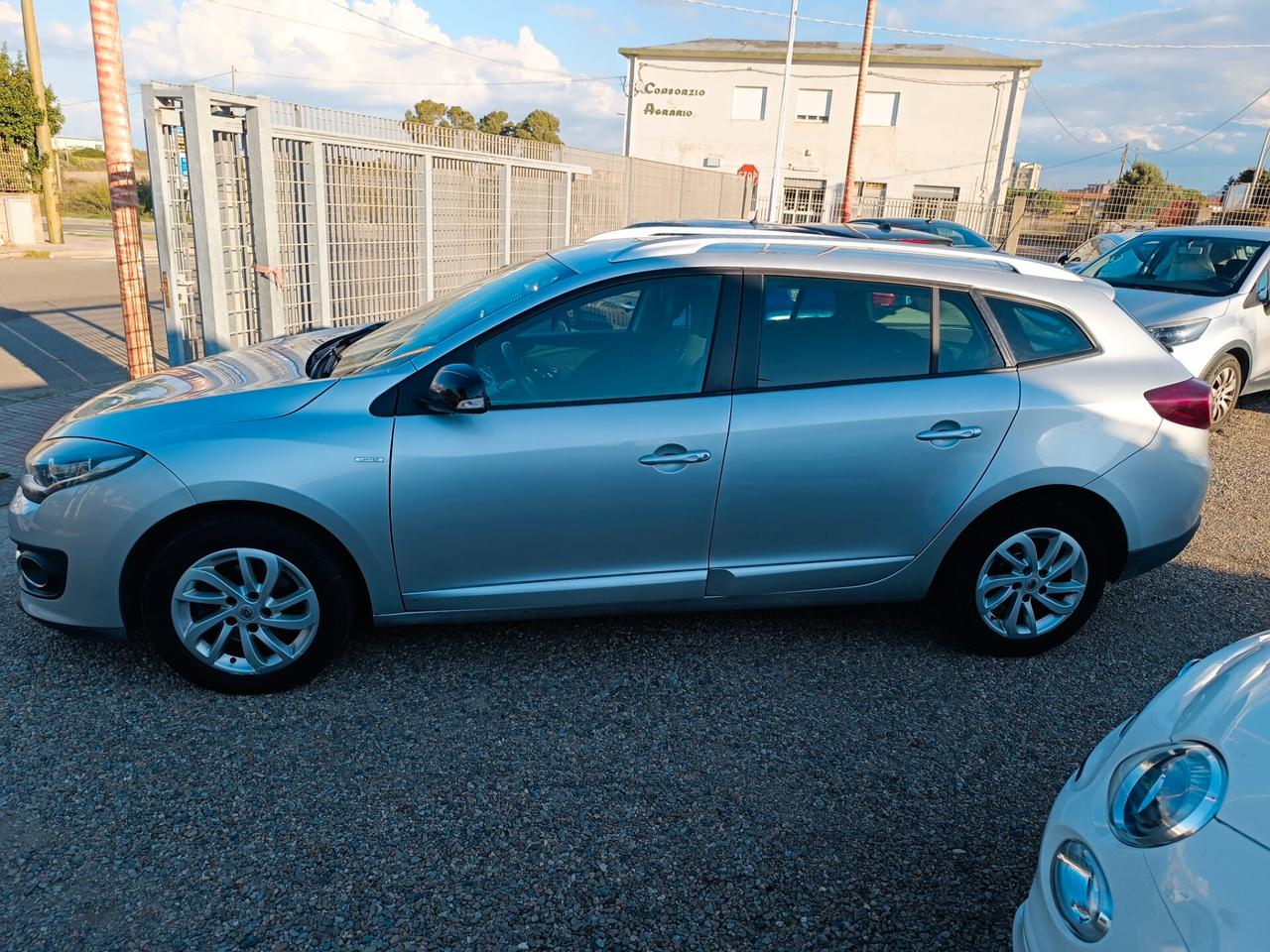 Renault Megane Mégane dCi 110CV EDC SporTour Limited