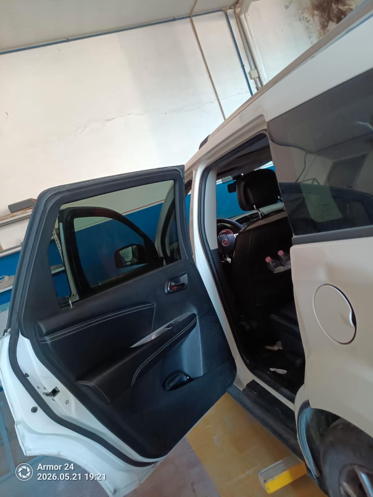 Fiat Freemont 2.0 Mjt 170 CV 4x4 aut. Lounge INCIDENTATO