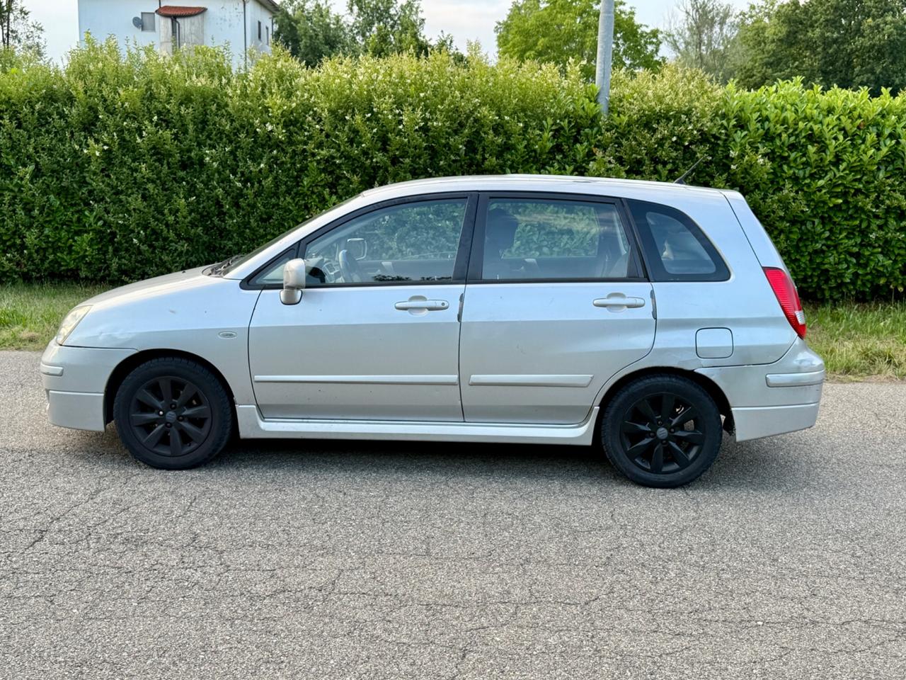 Suzuki Liana 1.6i 4x4 Benzina