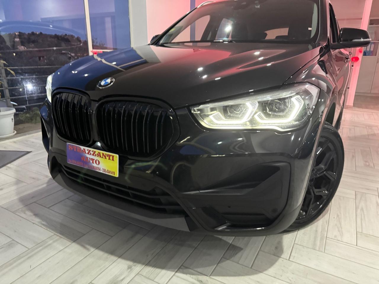 Bmw X1 2.0D 150cv auto. SHADOW LINE TOTAL BLACK2022