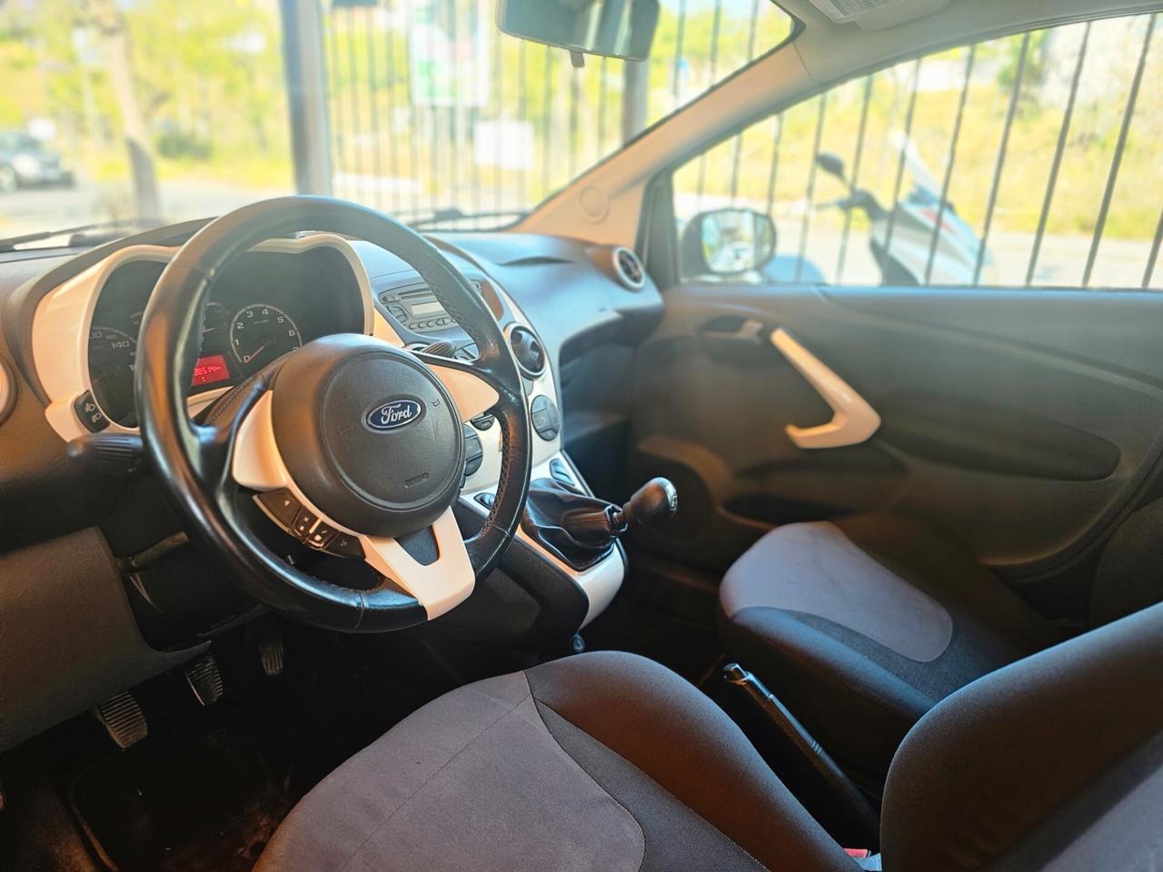 Ford Ka 1.3 TDCi 75CV Titanium