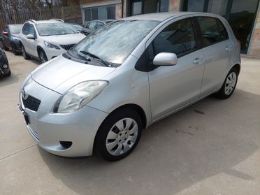 Toyota Yaris 1.0 5 porte Sol PERFETTA 69cv