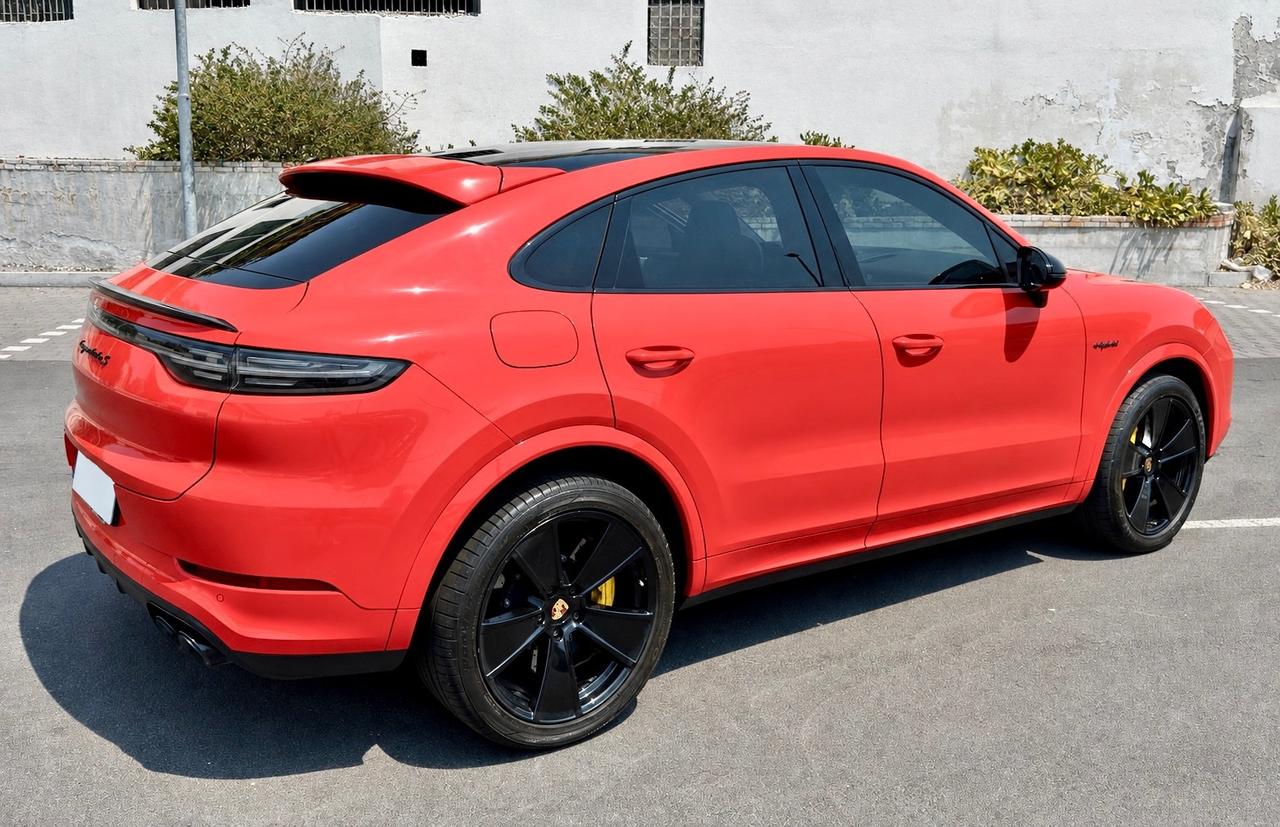 Porsche Cayenne 4.0 V8 Turbo S E-Hybrid 680CV IVA ESPOSTA