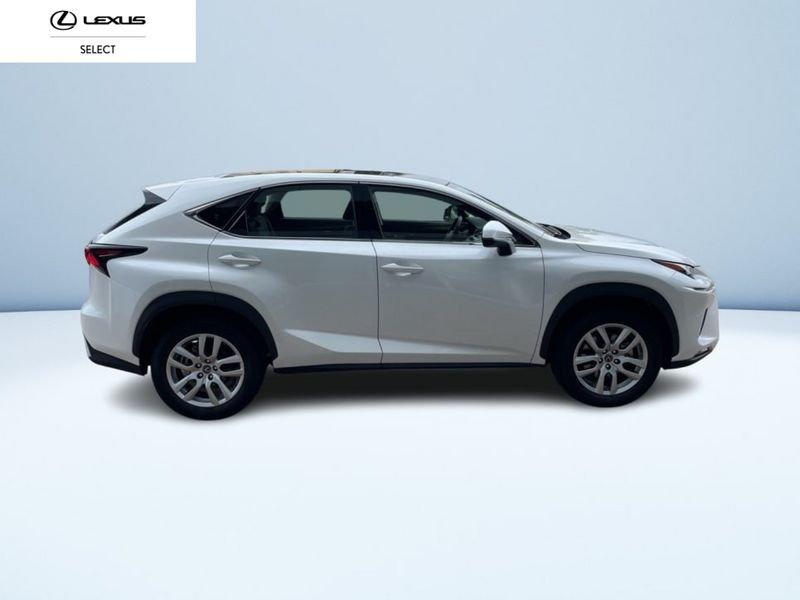 Lexus NX 300H 2.5 PREMIUM 4WD CVT