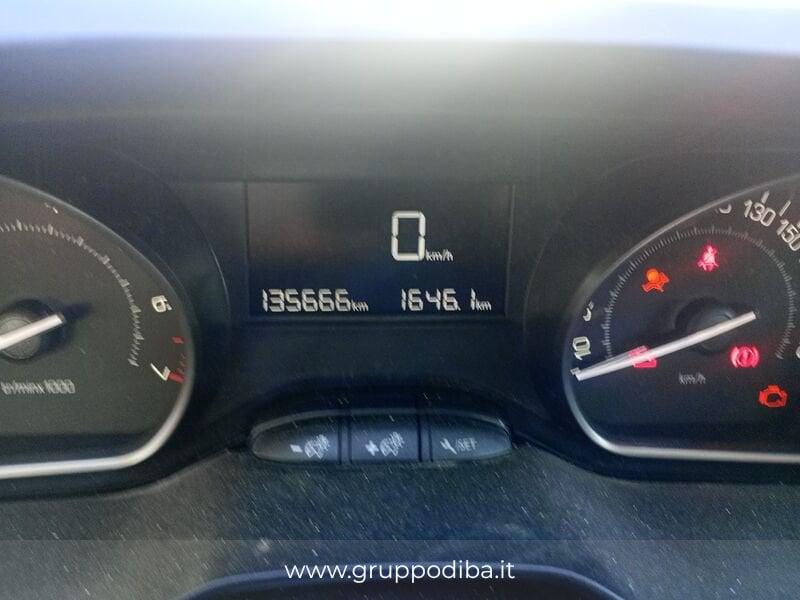 Peugeot 208 I 2015 Benzina 5p 1.2 puretech Allure s&s 82cv neopatentati