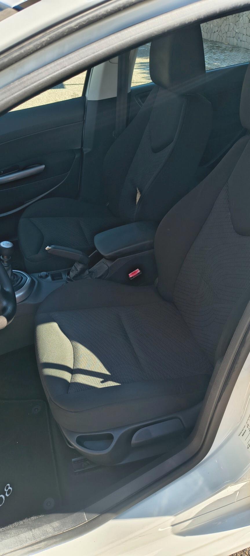 Peugeot 308 1.6 8V e-HDi 115CV Stop&Start SW Business