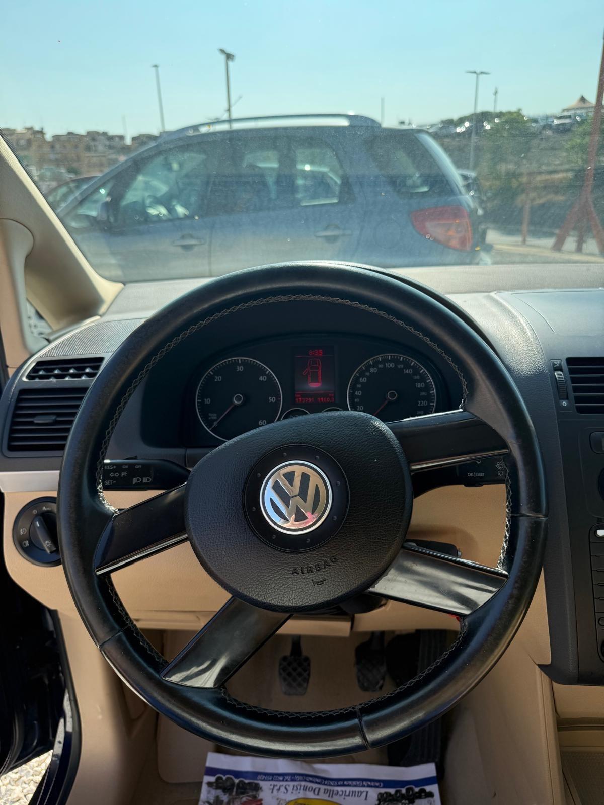Volkswagen Touran 2.0 16V TDI Trendline
