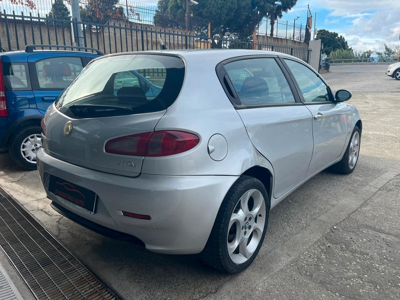 Alfa Romeo 147 1.9 JTD MTJ 16V 5 porte Dist.