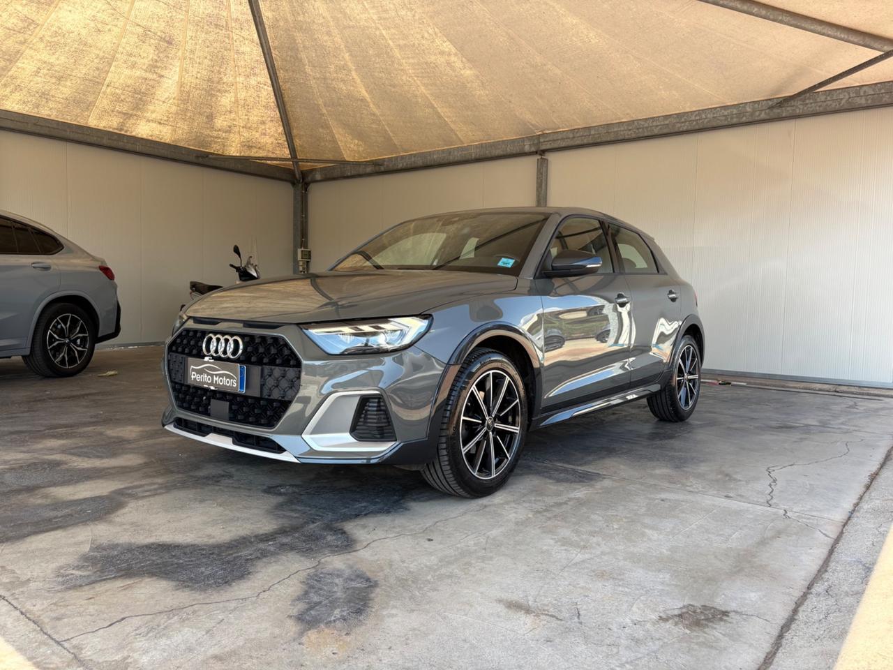 Audi A1 allstreet 30 TFSI Identity Contrast