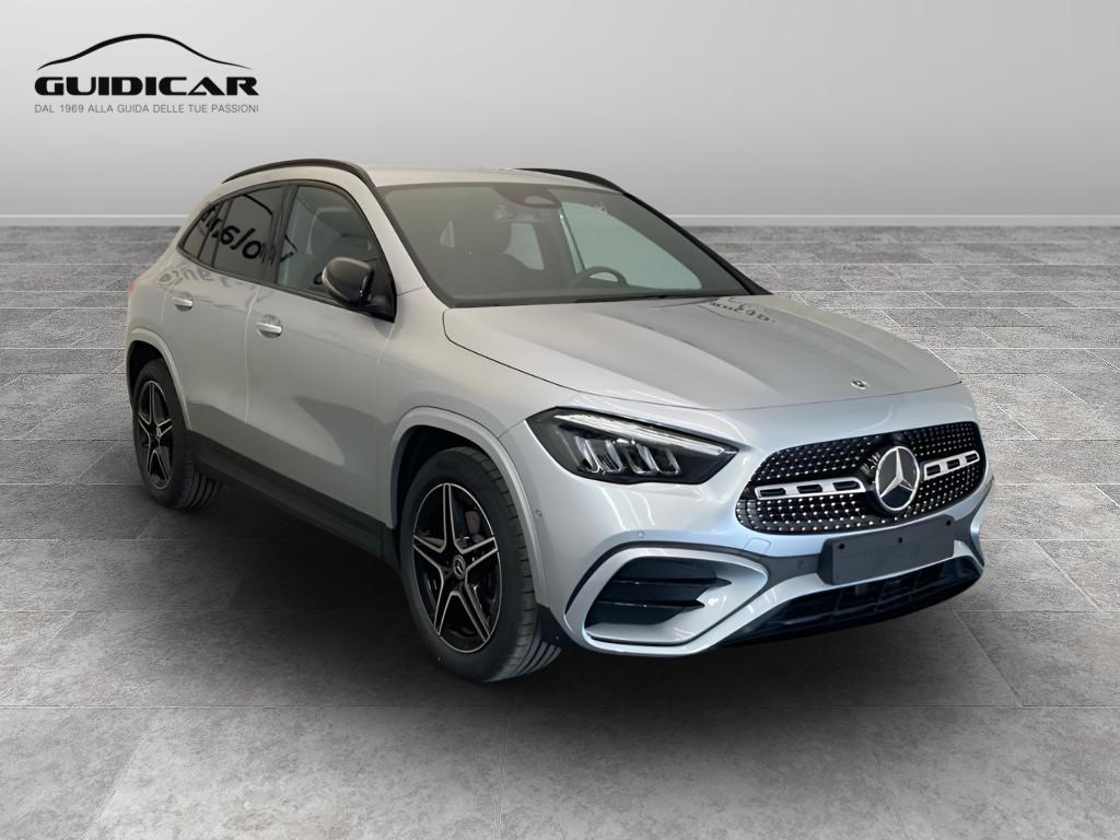 Mercedes-Benz GLA 180 d Automatic