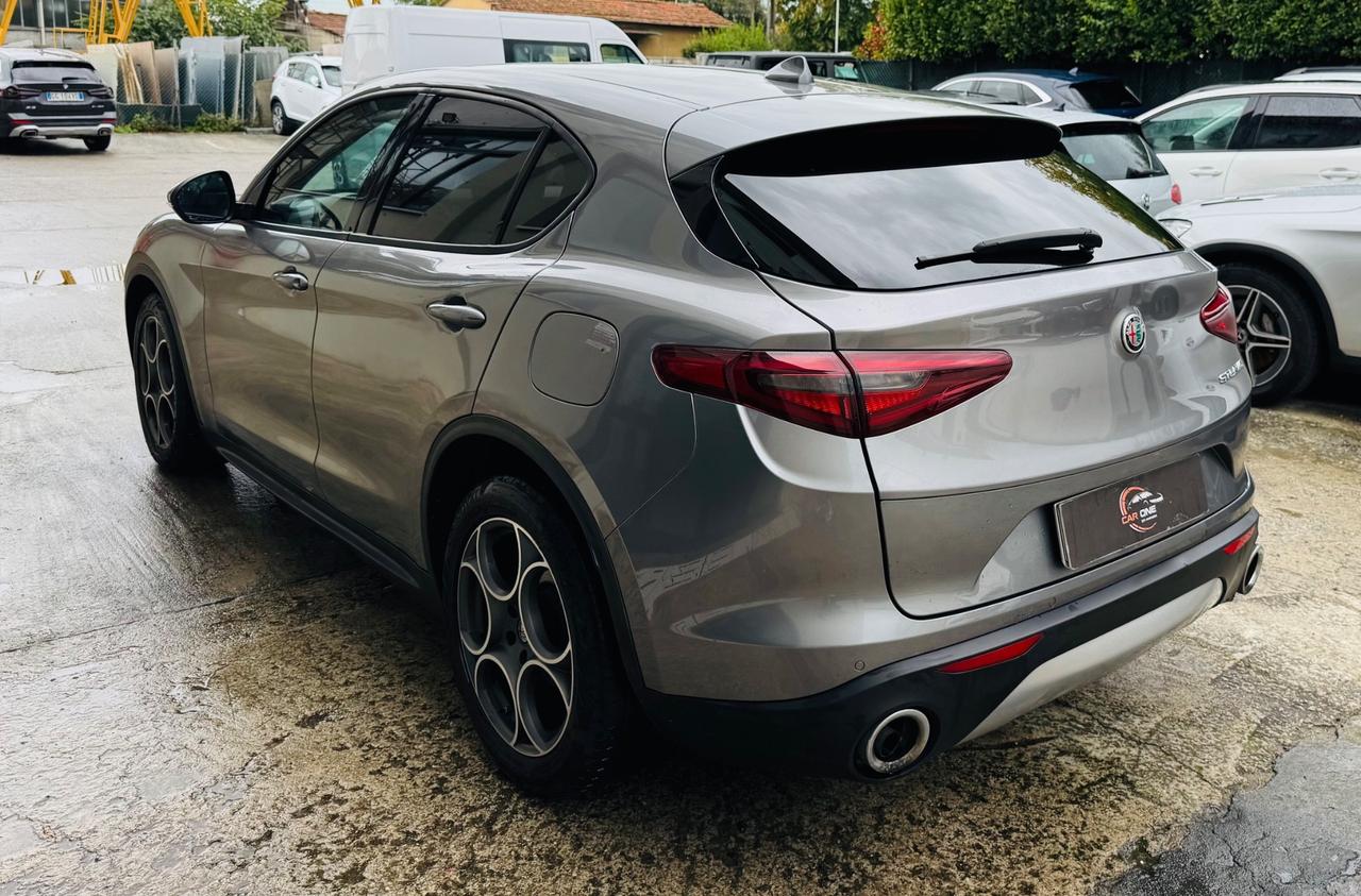Alfa Romeo Stelvio 2.2 Turbodiesel 160 CV AT8 RWD Business