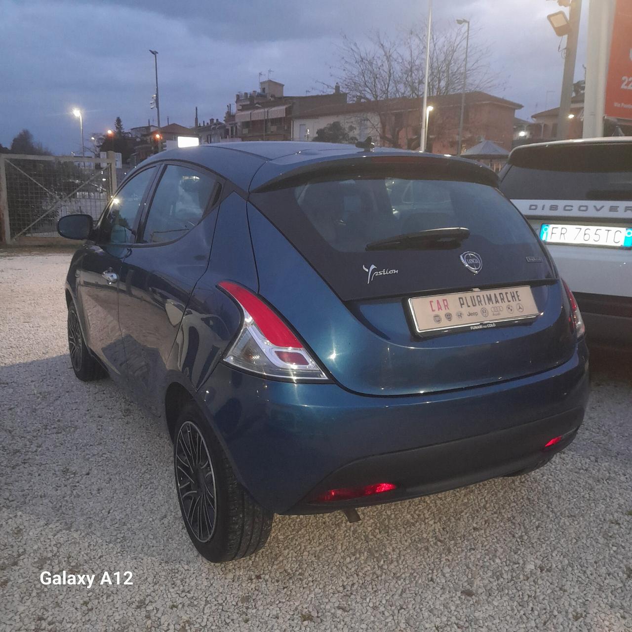 Lancia Ypsilon 1.0 FireFly 5 porte S&S Hybrid Ecochic Gold