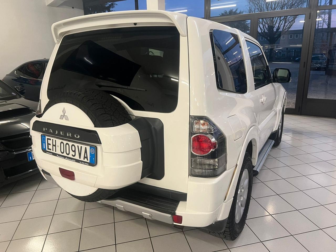 Pajero 3.2 cr Intense 200cv BLOCCO DIFFERENZIALE