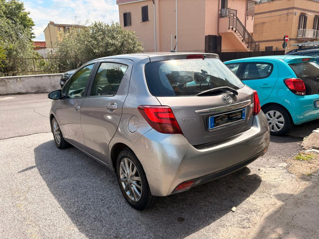 Toyota Yaris 1.0 5 porte Lounge