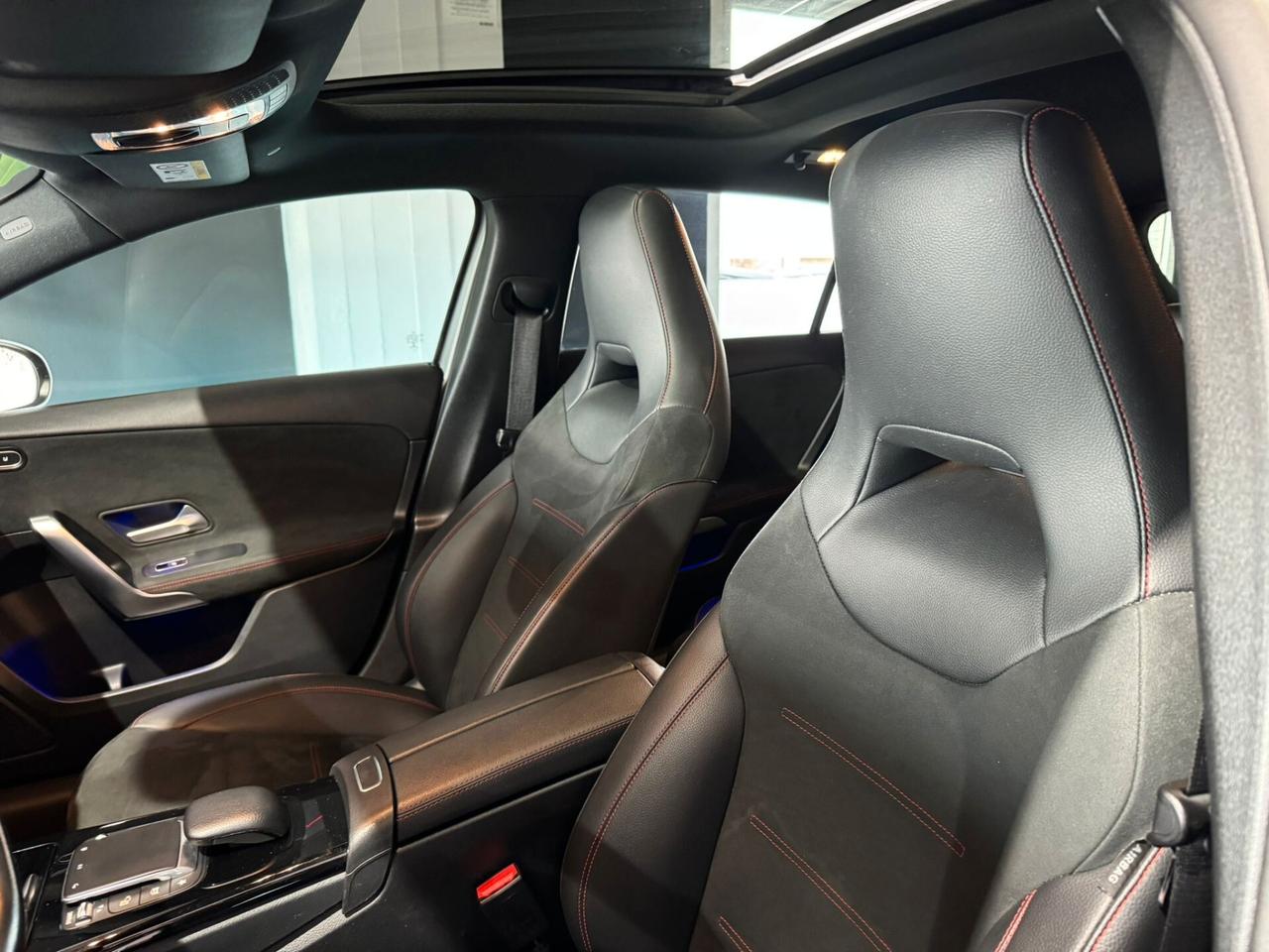 Mercedes-benz A 200d Premium AMG Night Edition MAGNO