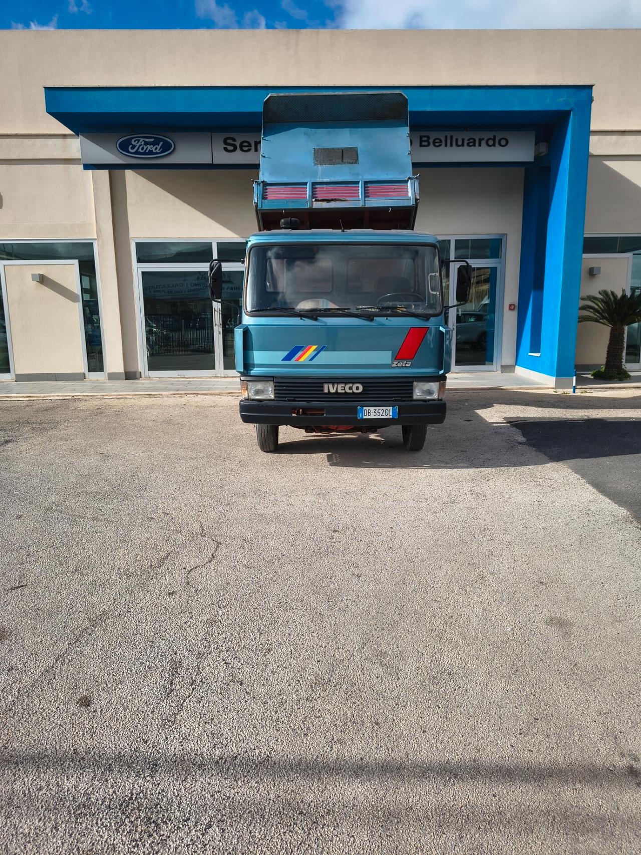 Iveco 65-10 Ribaltabile Trilaterale