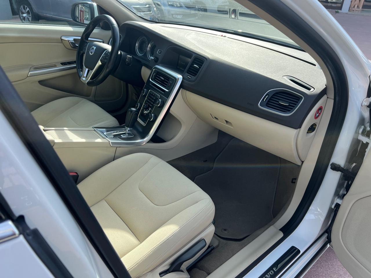 Volvo V60 D3 Geartronic Summum