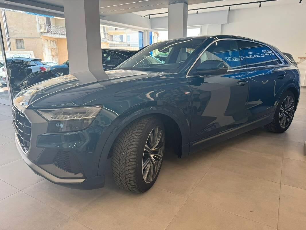 Audi Q8 50 3.0 tdi mhev quattro tiptronic