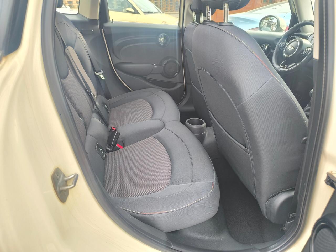 Mini 1.5 One D Business