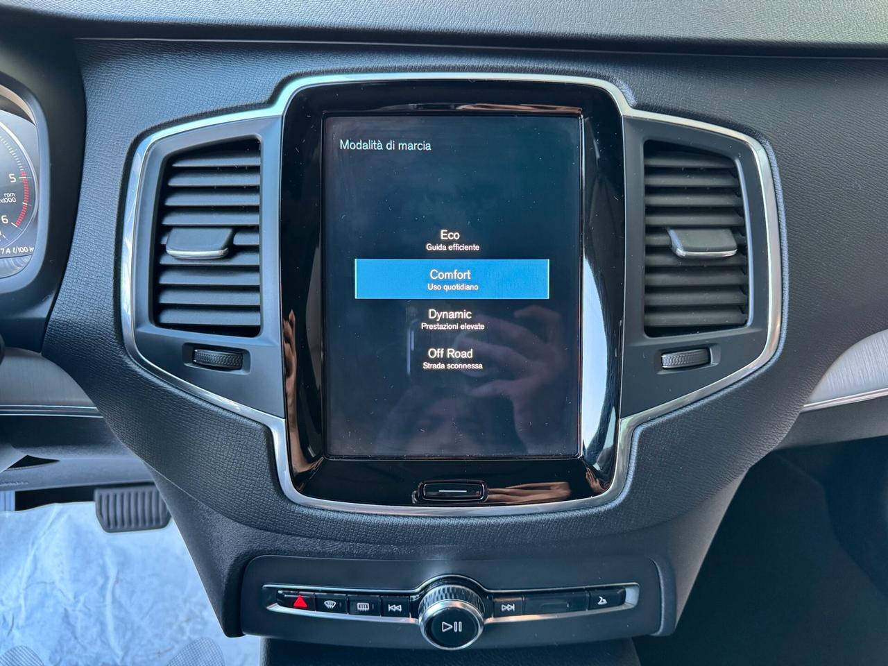 Volvo XC 90 XC90 B5 AWD GEARTR MOMENTUM HYBRID GARAN24ME