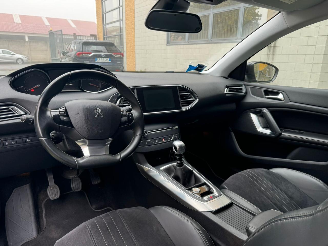 Peugeot 308 1.6 e-HDi 115 CV Stop&Start Allure