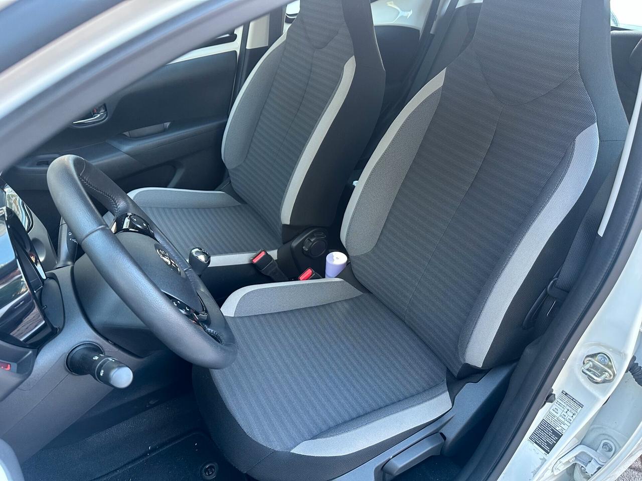 Toyota Aygo Connect 1.0 5p. X-play 06/20 KM.2930