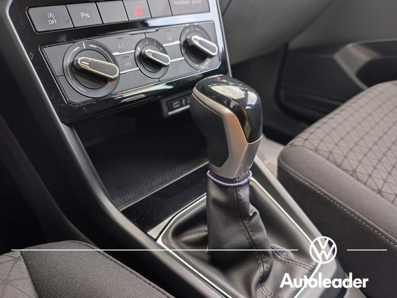 Volkswagen T-Cross 1.0 TSI DSG SOLO 32mila km Life 110 CV