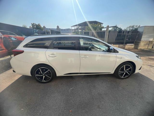 TOYOTA Auris Touring Sports 1.8 style cvt