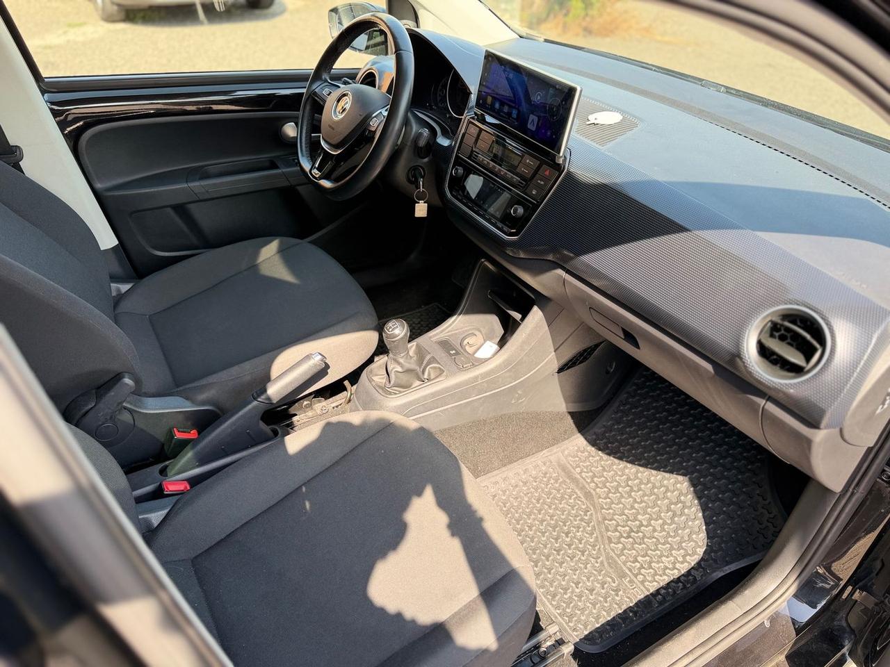 Volkswagen up! High up! 1.0 eco up! #11986