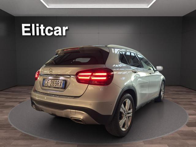 MERCEDES-BENZ GLA 180 Sport