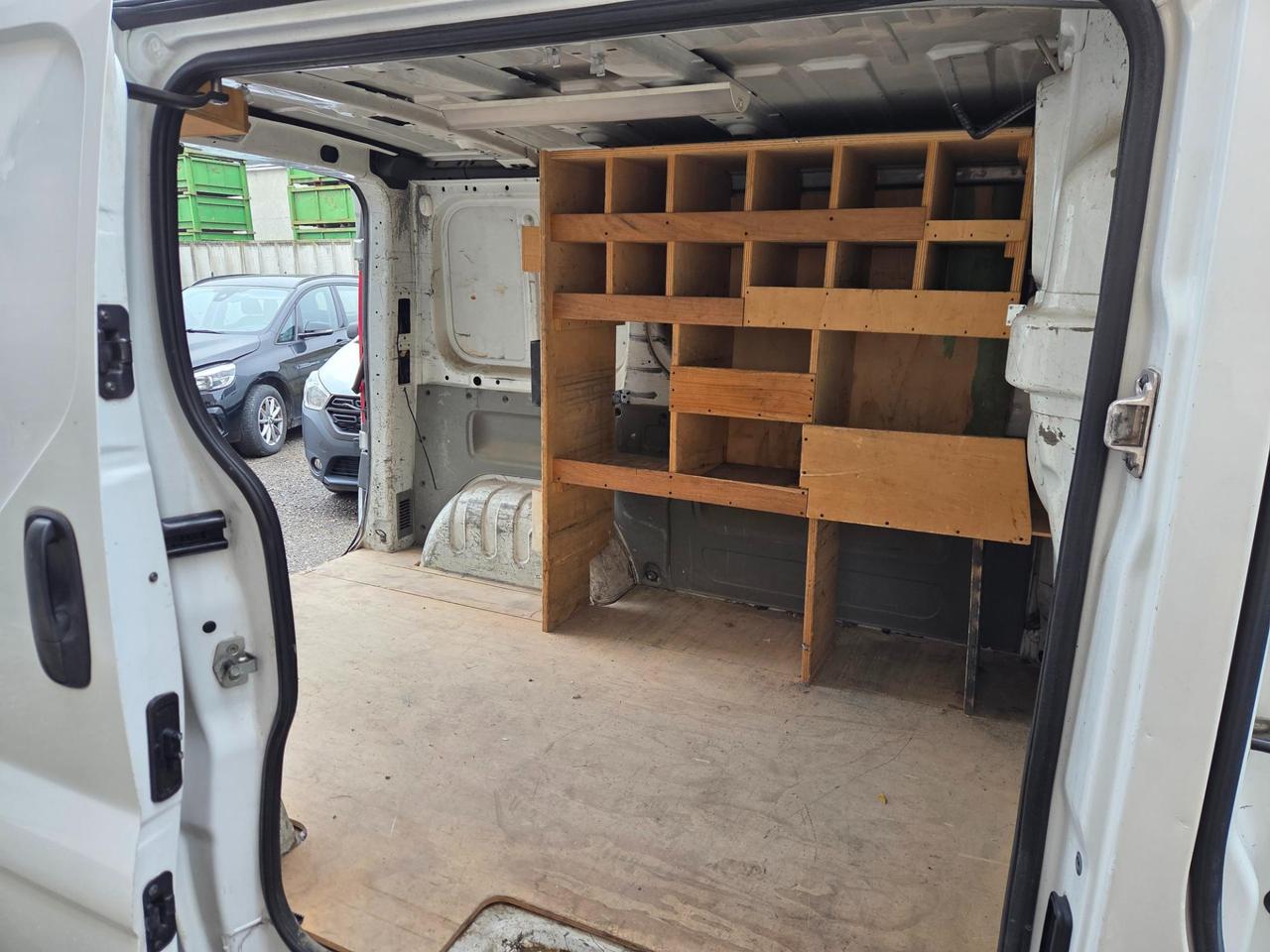 RENAULT Trafic T27 2.0 dci 115cv L1H1 +IVA