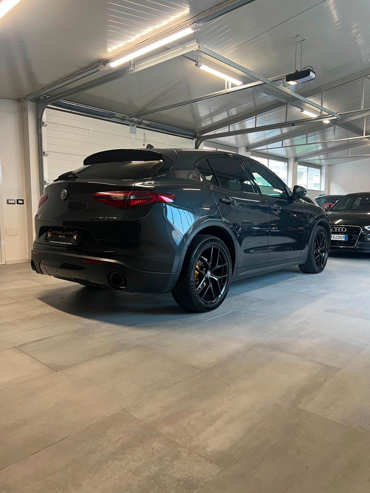 Alfa Romeo Stelvio 2.2 Turbodiesel 190 CV AT8 Q4 Executive "certificata "