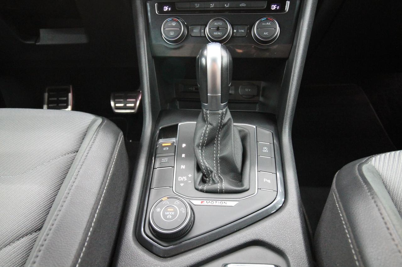 VOLKSWAGEN TIGUAN 2.0 150 CV R-LINE