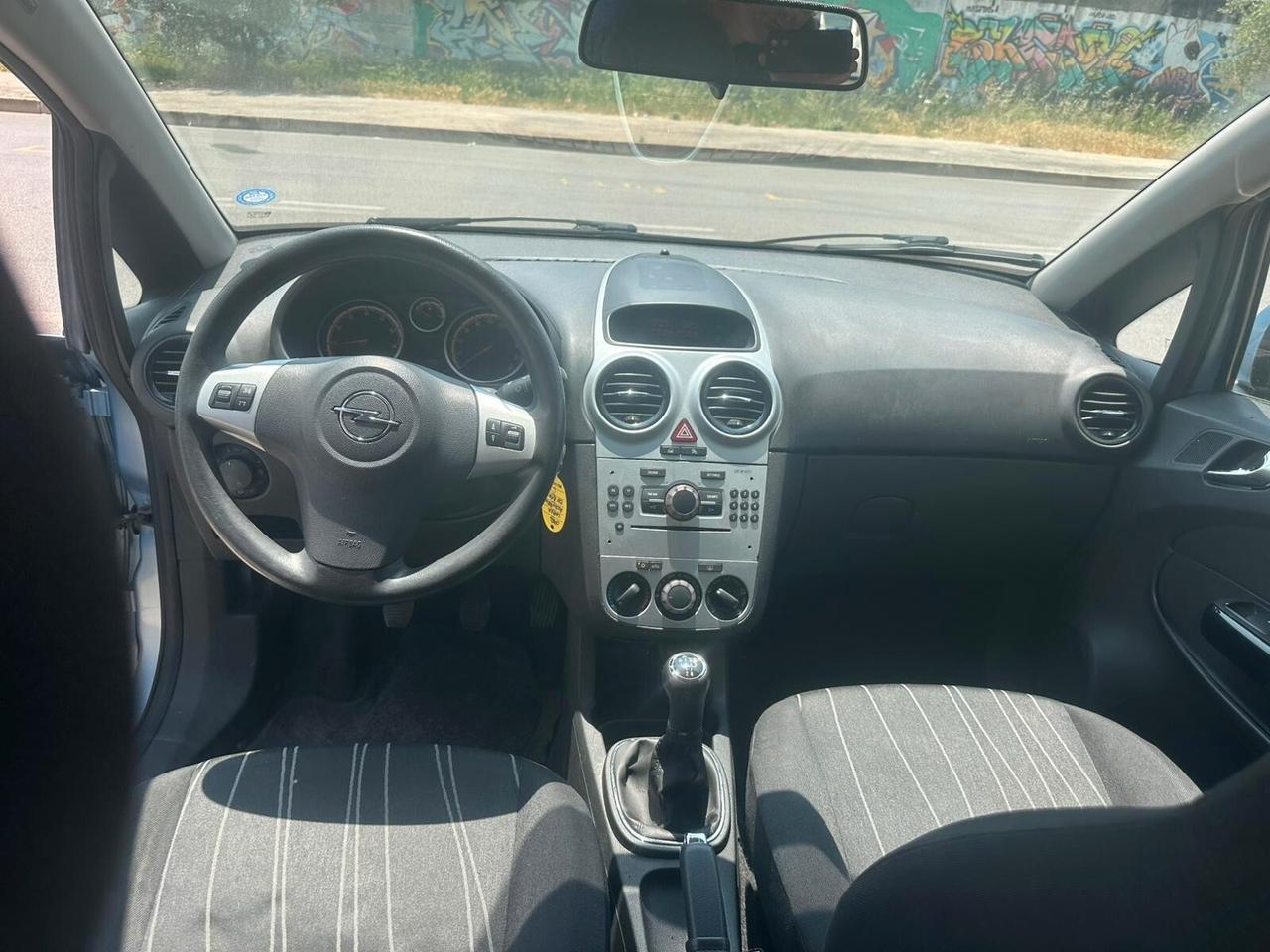 Opel Corsa 1.2 5 porte Cosmo