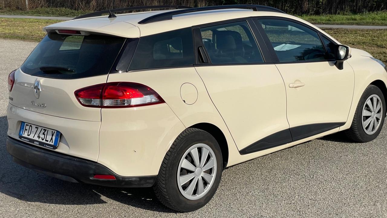 Renault Clio 1.2 75CV 5 porte Zen