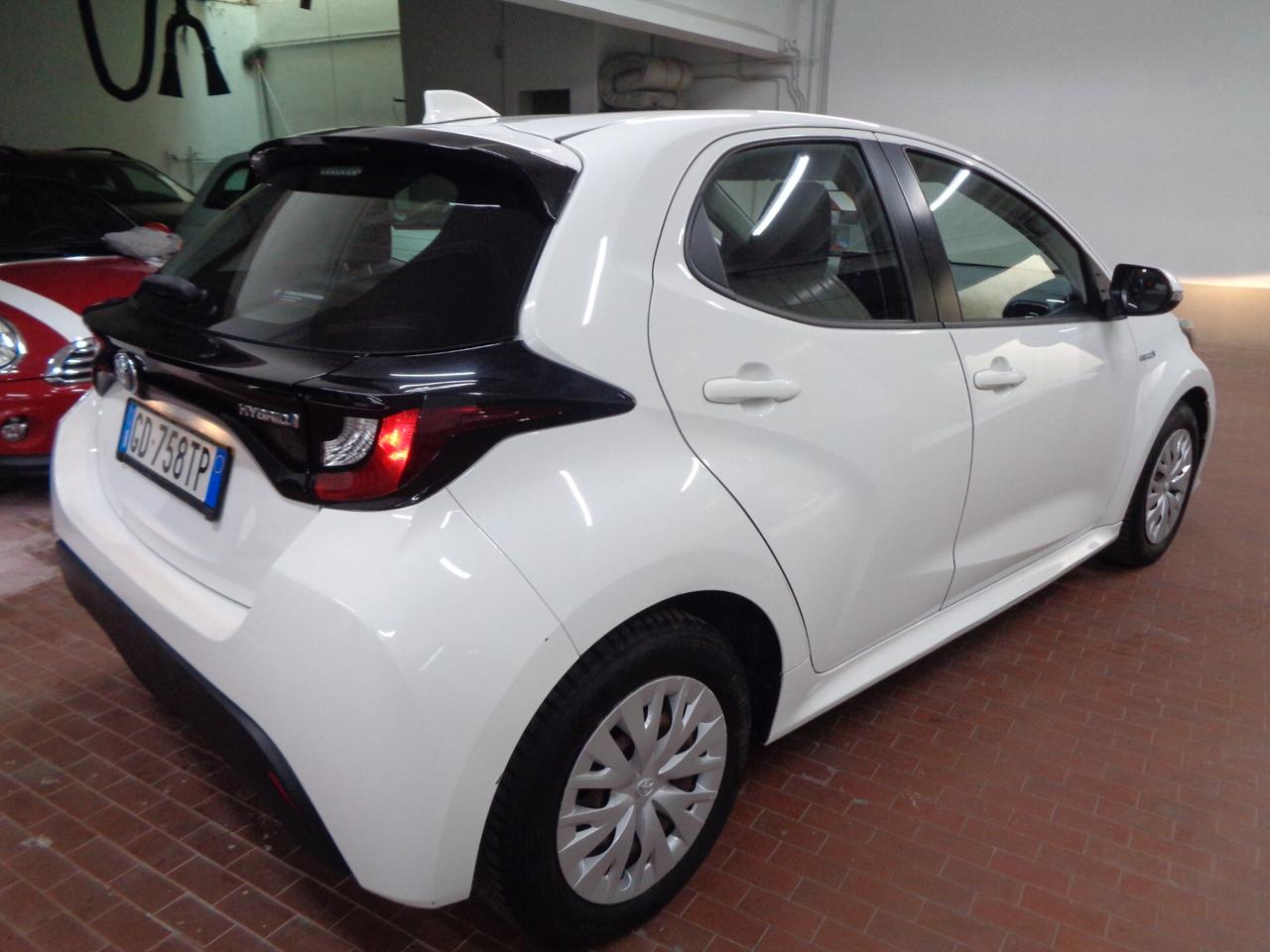 Toyota Yaris 1.5 Hybrid 5 porte Business NEO PATENTATI