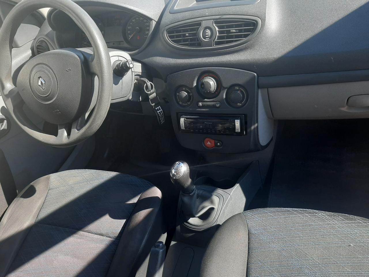 Renault Clio 1.5 dCi 70CV 5 porte Dynamique garanzia