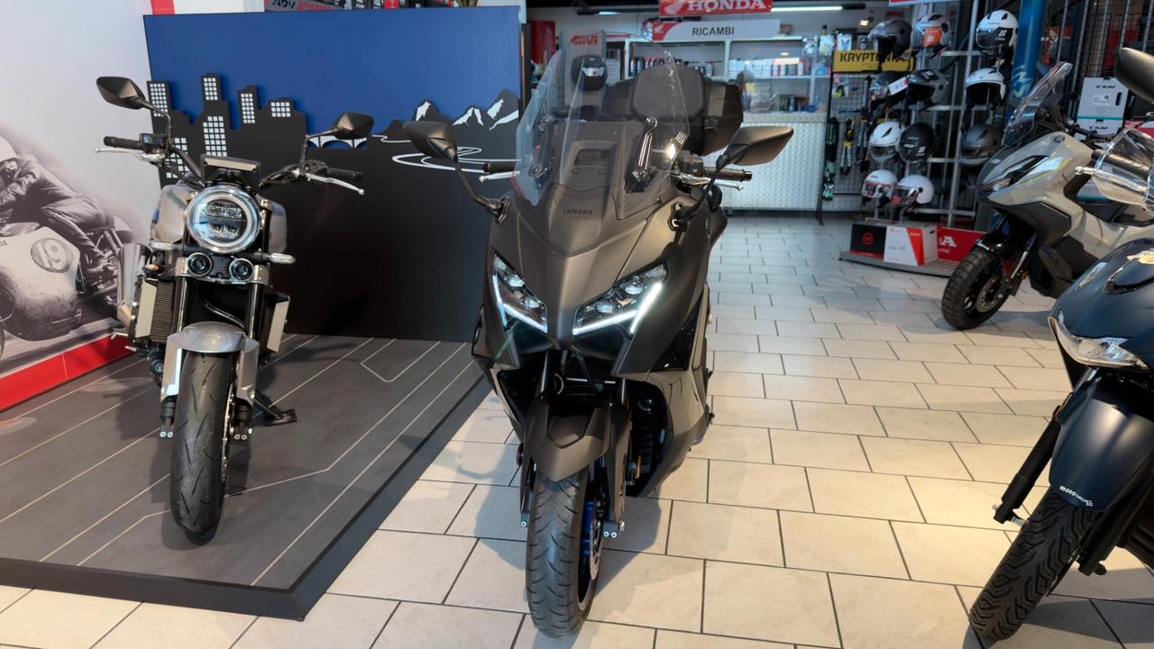 Yamaha TMAX 560 TECH