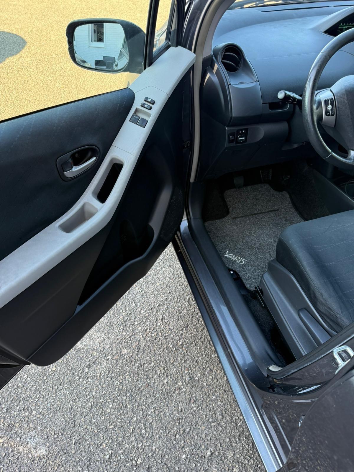 Toyota Yaris 1.3 - BENZINA-NEOPATENTATI