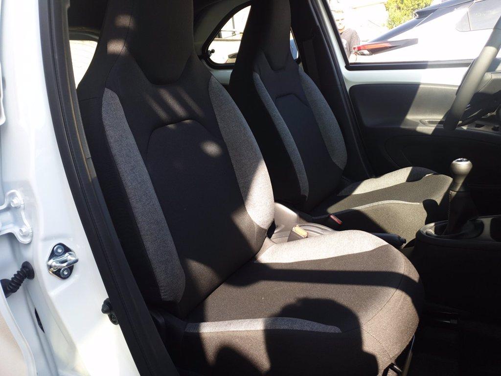 TOYOTA Aygo X 1.0 Active 72cv del 2025