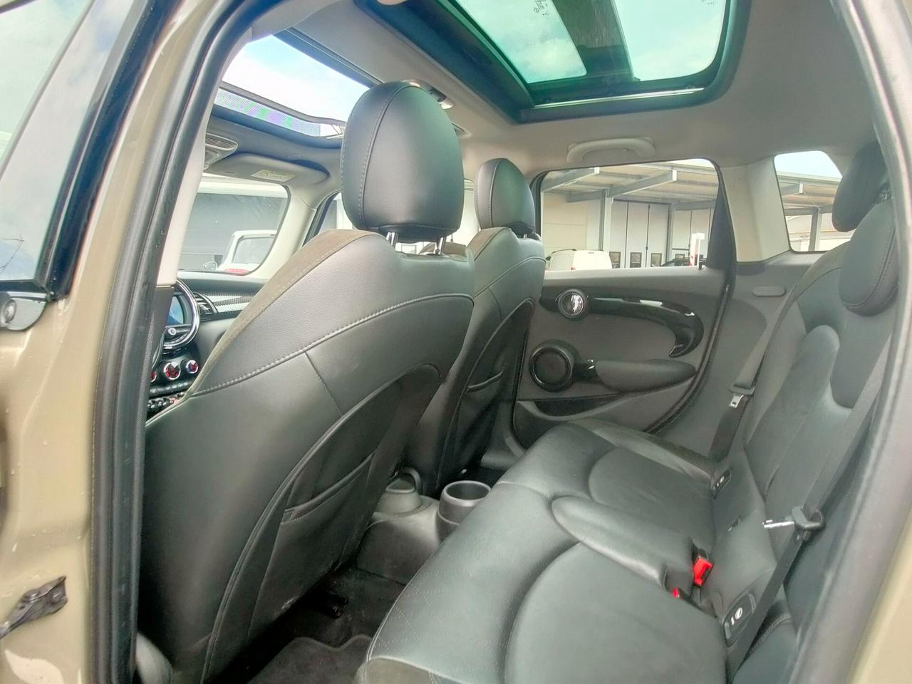 Mini 2.0 Cooper SD aut. Hype 5 porte FULL OPTIONAL