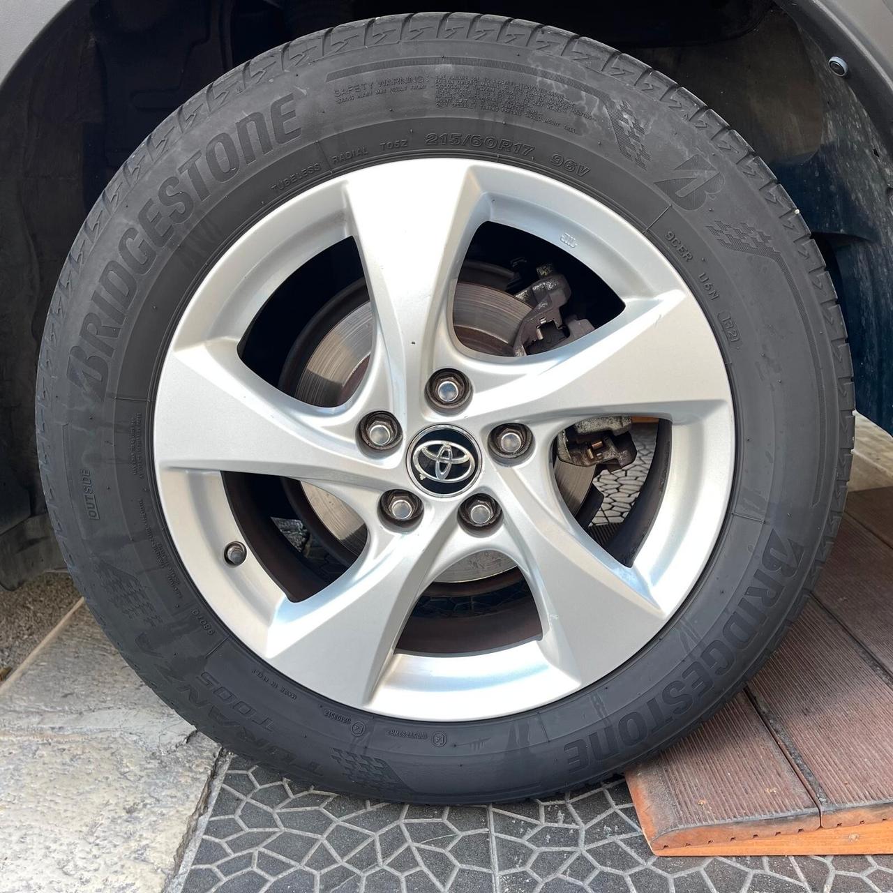 Toyota C-HR 1.8 Hybrid E-CVT Business