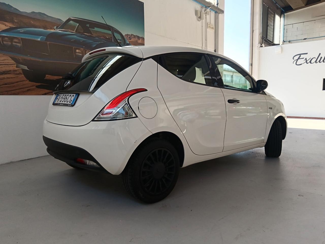 Lancia Ypsilon 1.2 69 CV 5 porte S&S Elefantino Blu